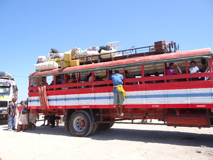 Dsc03174.jpg - Lokale bus