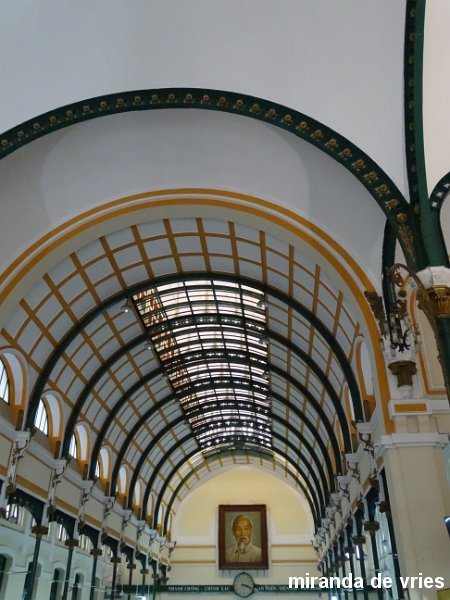 postkantoor in Saigon (3).JPG