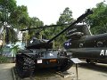 bij het oorlogsmuseum in Saigon (2)